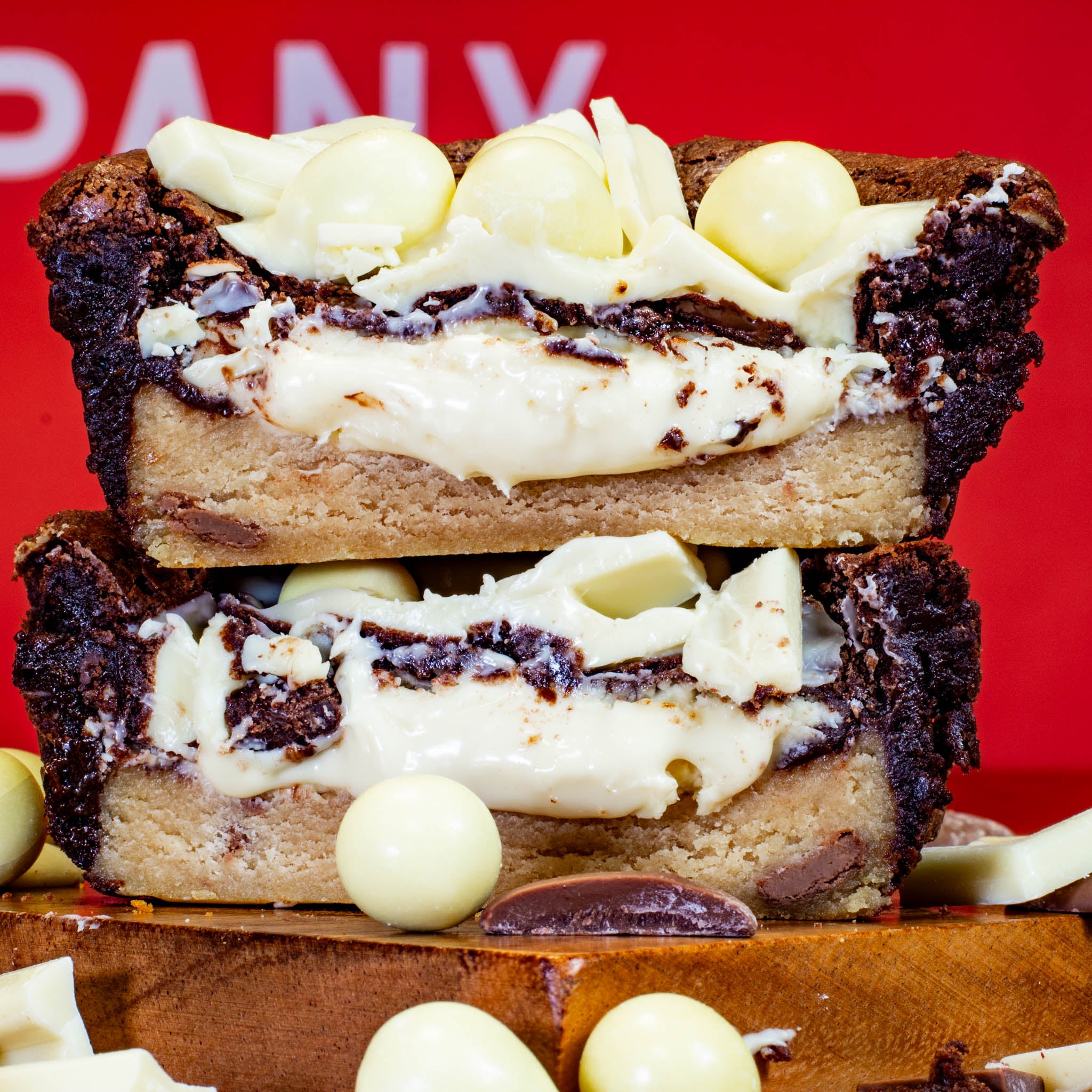 Milkybar EGG Brookie Pie (350g)