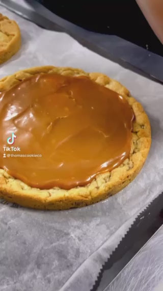 LOADED Caramel 1KG Cookie